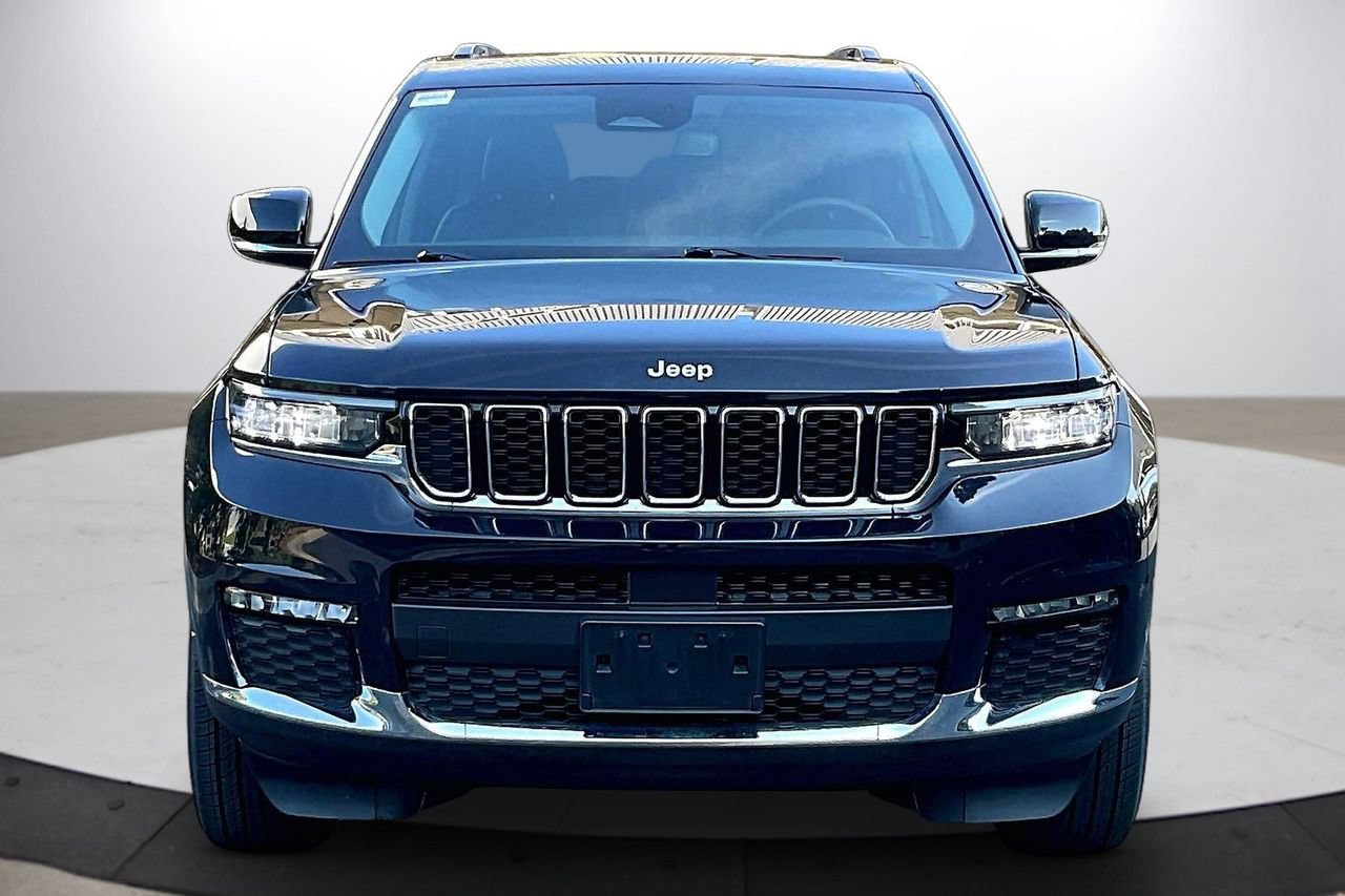Certified 2023 Jeep Grand Cherokee L Limited AWD/4WD image 3