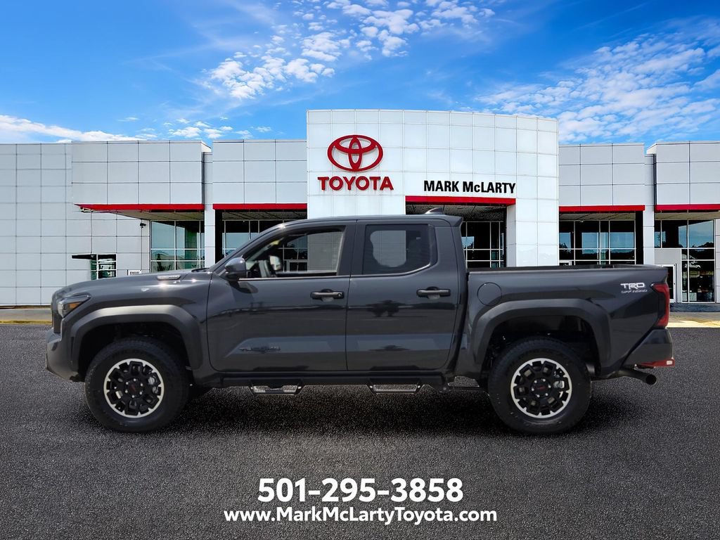 Used 2025 Toyota Tacoma TRD Off-Road AWD/4WD image 2
