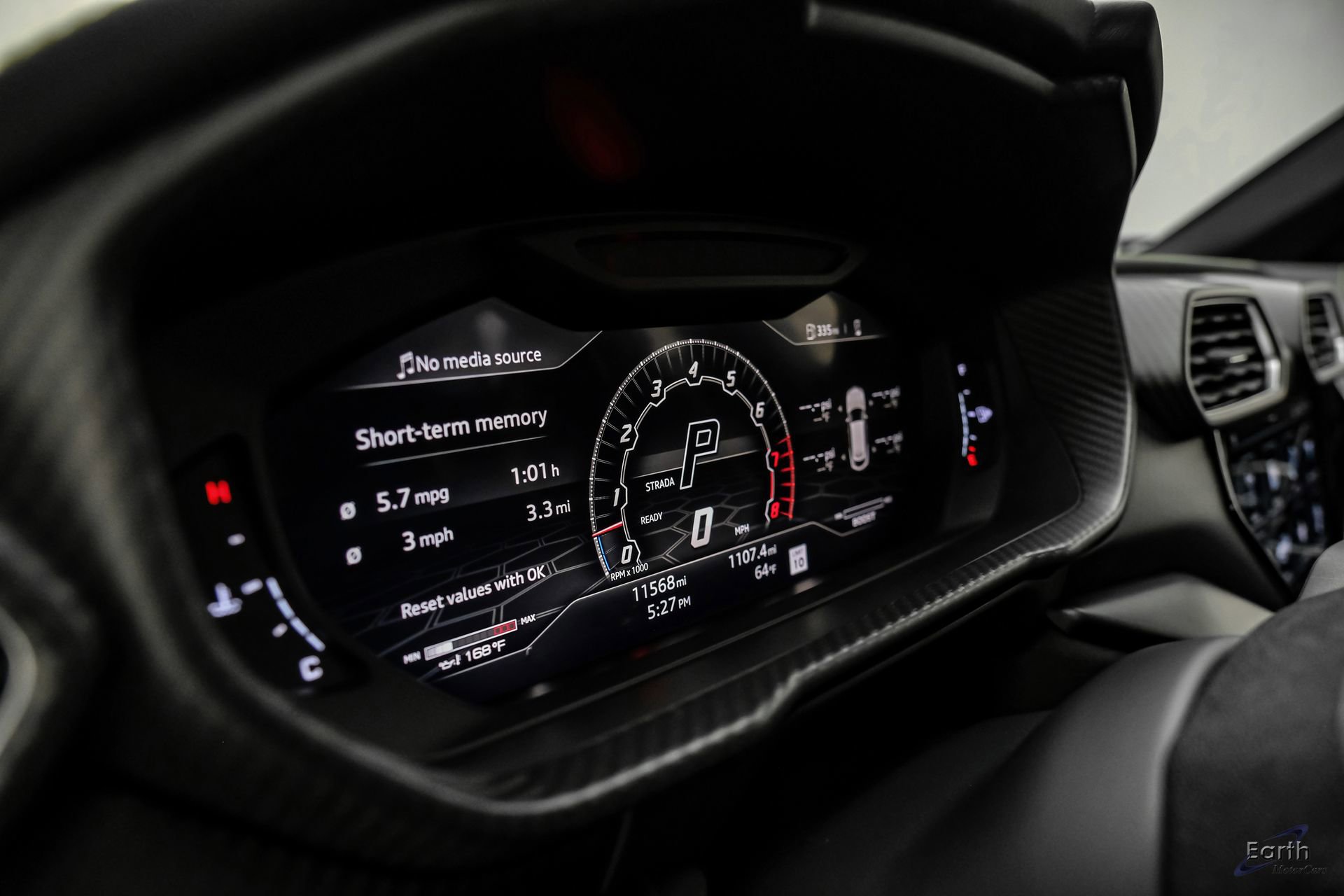 Used 2022 Lamborghini Urus image 38