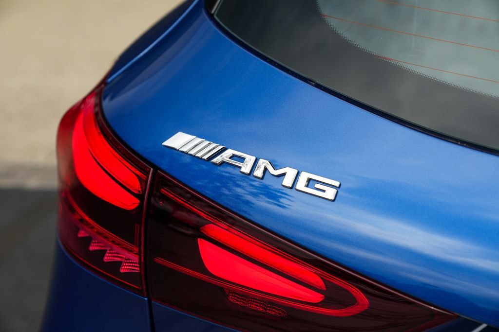 Used 2024 Mercedes-Benz GLA 35 AMG 4MATIC image 18