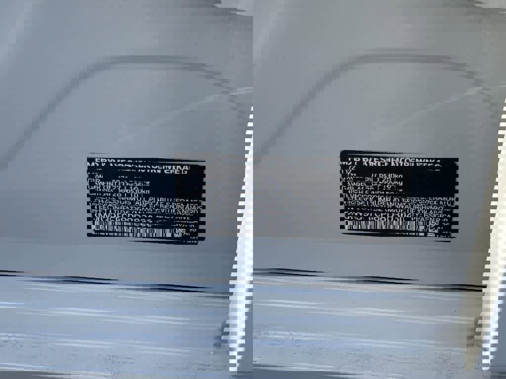 Used 2023 BMW 330e 330e image 10