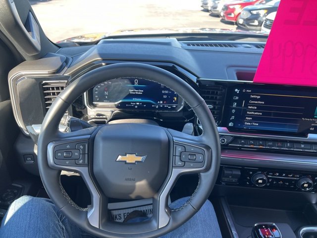 Used 2024 Chevrolet Silverado 1500 High Country w/ Technology Package image 17