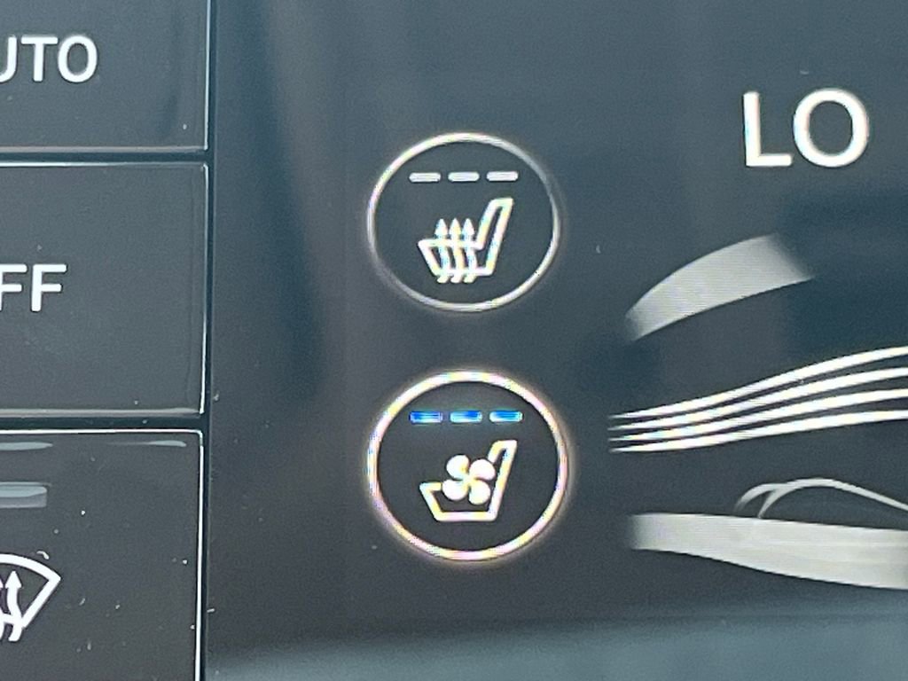 New 2026 Genesis G70 2.5T Prestige image 30