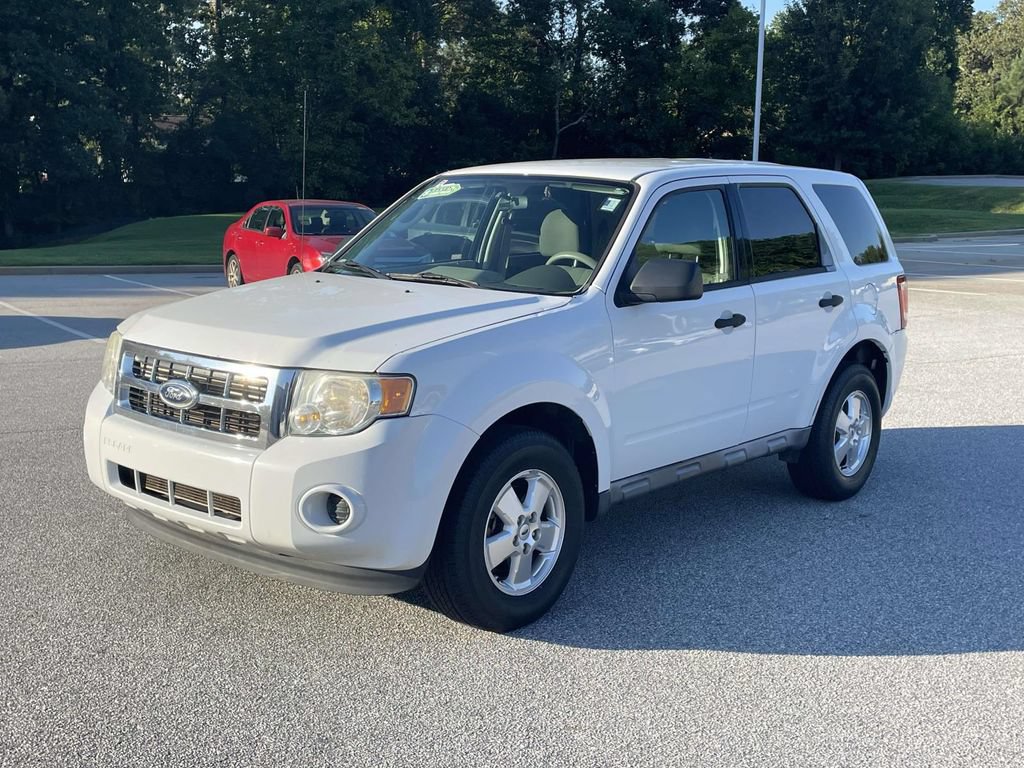 Used 2012 Ford Escape XLS AWD/4WD image 3
