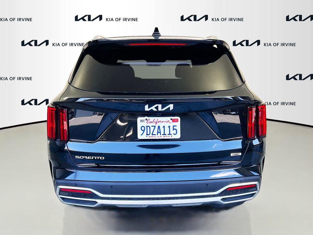 Certified 2023 Kia Sorento SX Prestige w/ Panoramic Sunroof Package AWD/4WD image 7