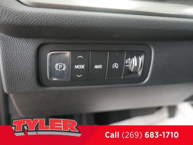 New 2026 Chevrolet Traverse LT w/ Driver Confidence Package image 21