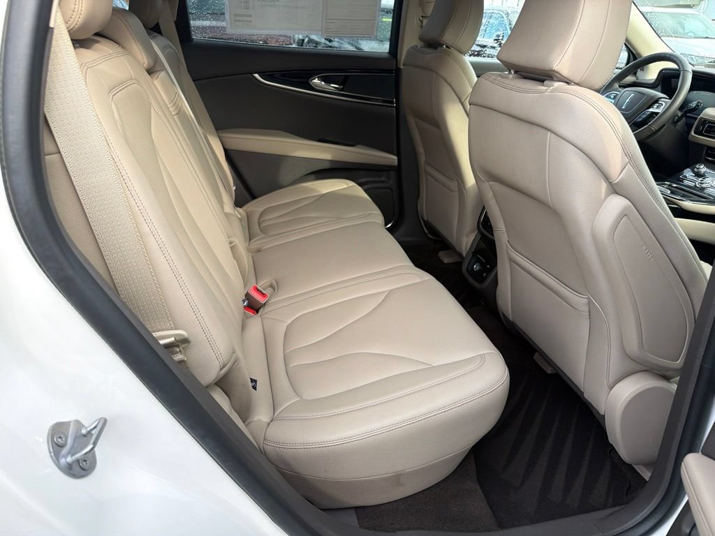 Certified 2023 Lincoln Nautilus AWD w/ Premium Package image 19