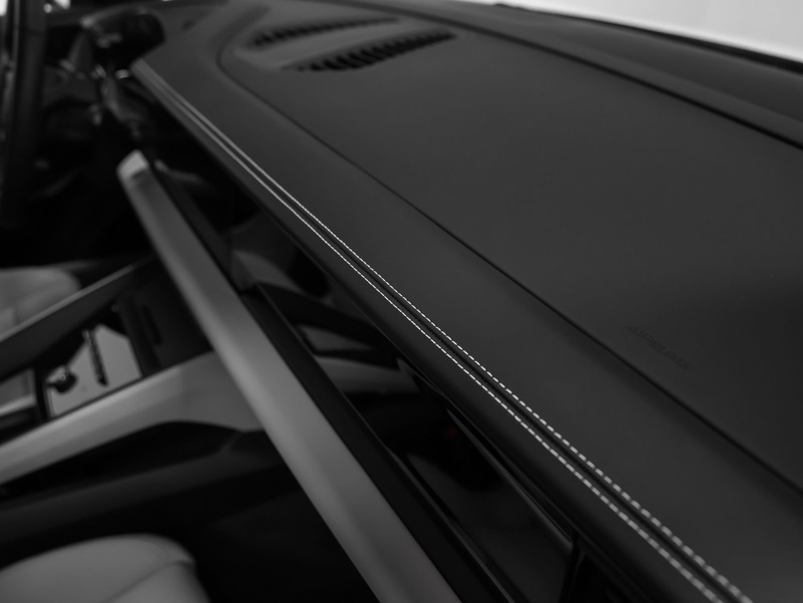 New 2026 Porsche Macan 4 Electric AWD/4WD image 29