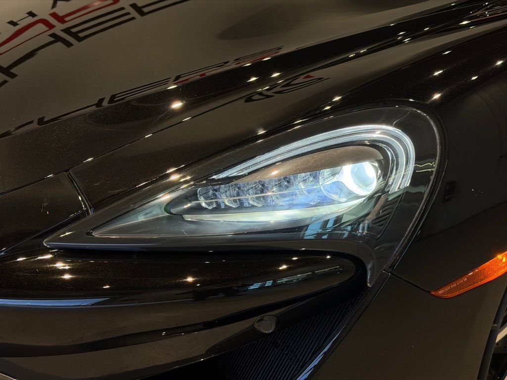 Used 2016 McLaren 570S Coupe image 9