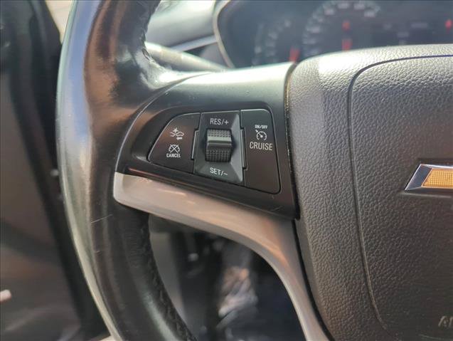 Used 2018 Chevrolet Trax Premier w/ Midnight Edition FWD image 12