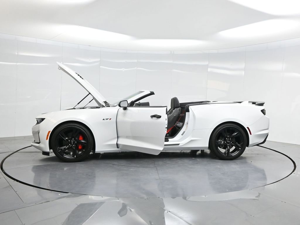 Used 2024 Chevrolet Camaro LT w/ RS Package image 48