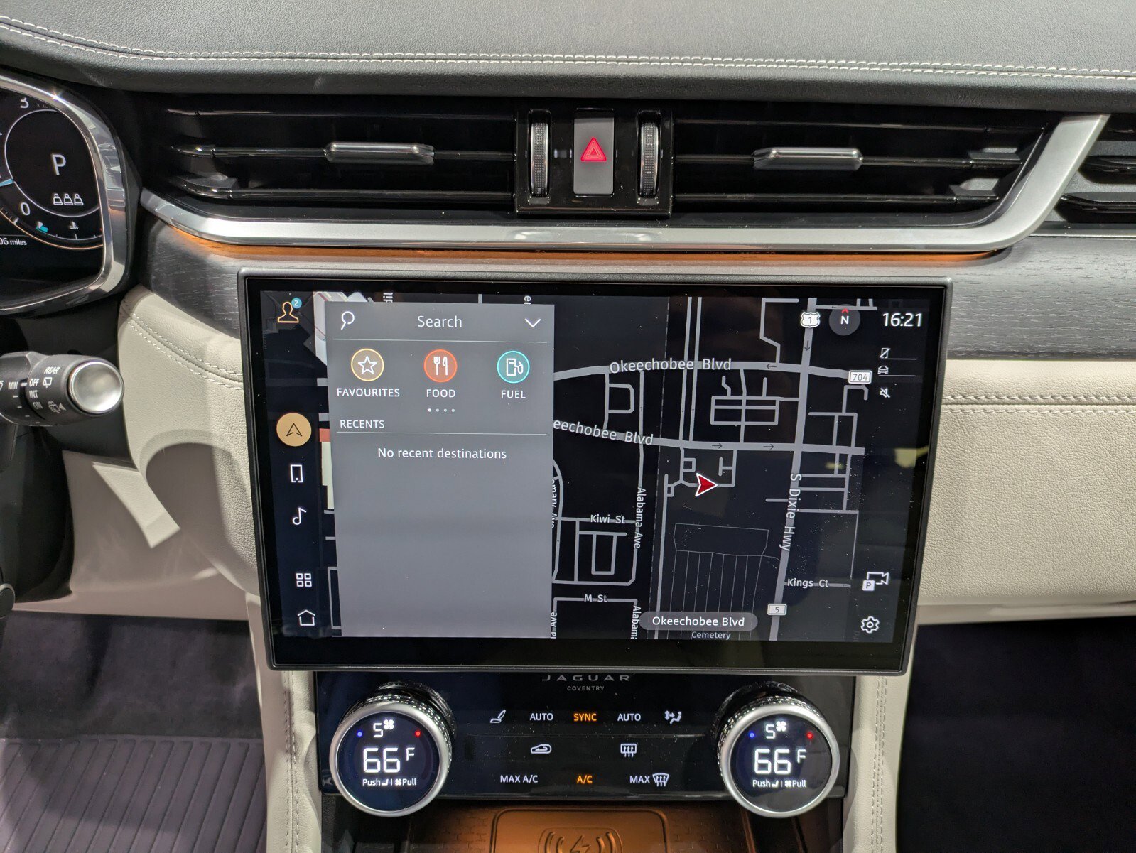 New 2026 Jaguar F-PACE R-Dynamic S image 22