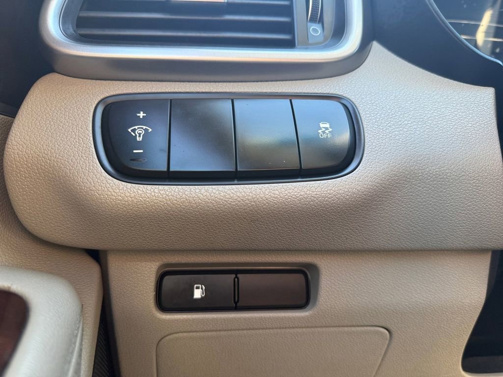 Used 2016 Kia Sorento LX image 23