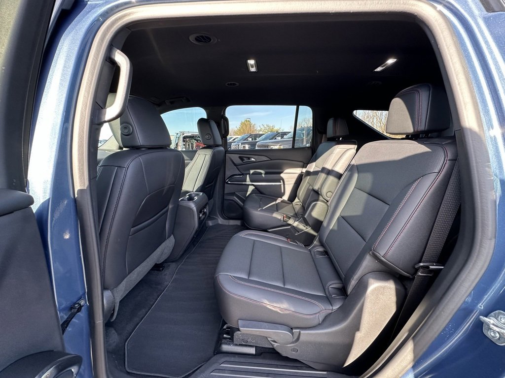 Used 2025 Chevrolet Traverse Z71 w/ LPO, Floor Liner Package image 11