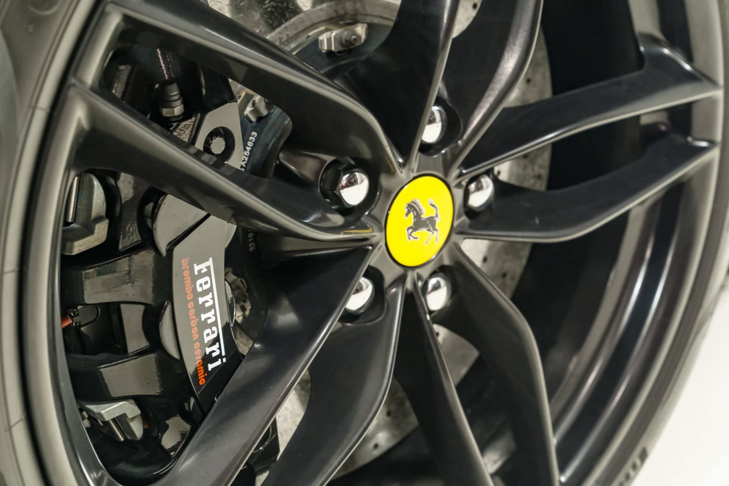 Certified 2018 Ferrari 488 Spider RWD image 43