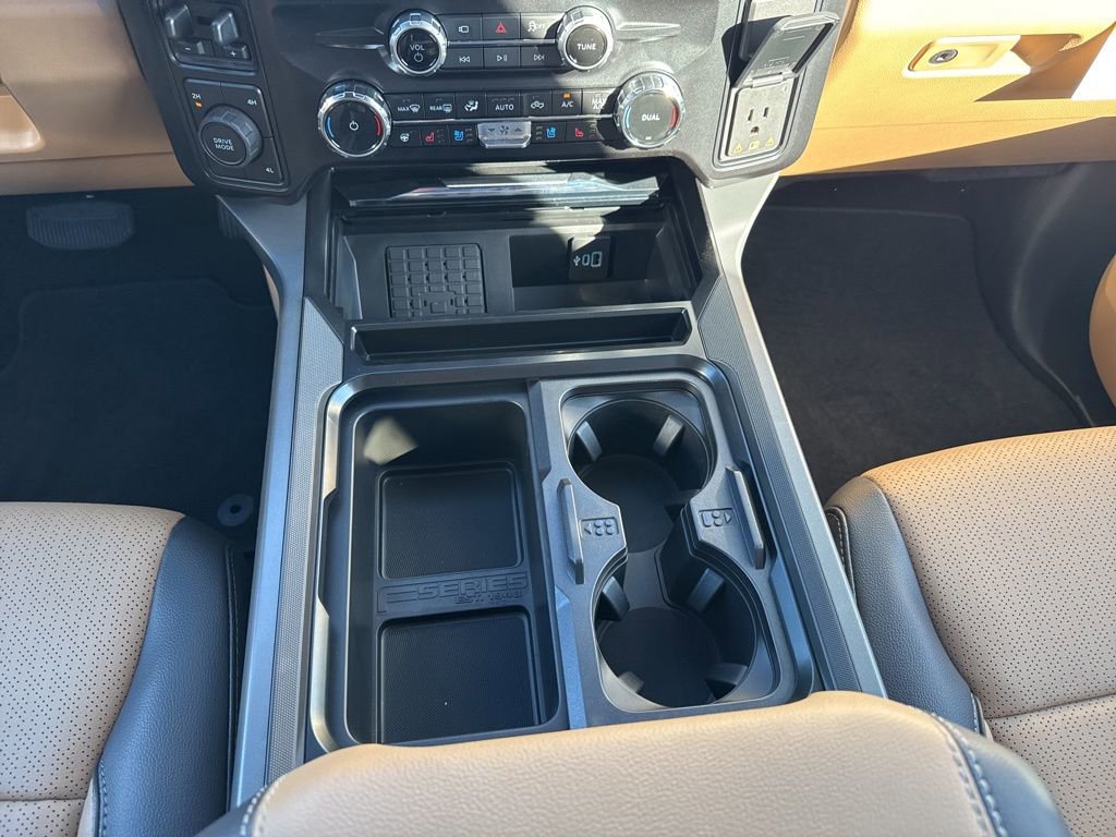 Used 2026 Ford F450 Lariat w/ FX4 Off-Road Package AWD/4WD image 21