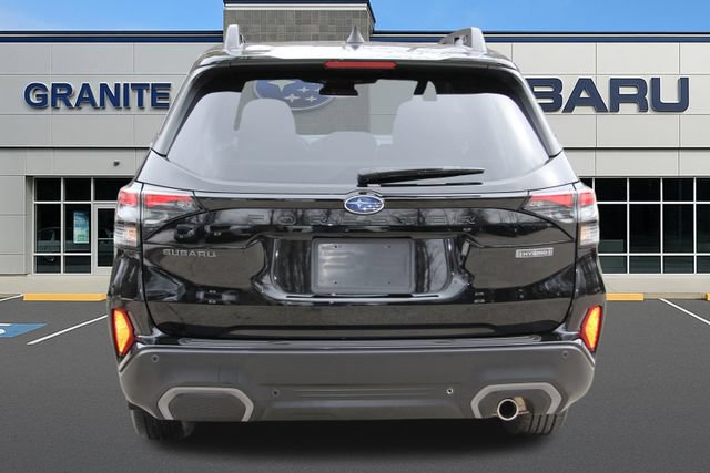 Used 2025 Subaru Forester Limited AWD/4WD image 9