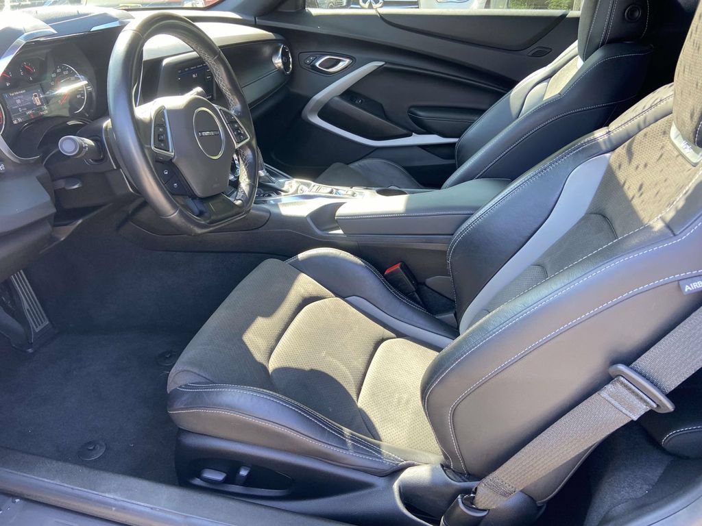 Used 2020 Chevrolet Camaro LT RWD image 11