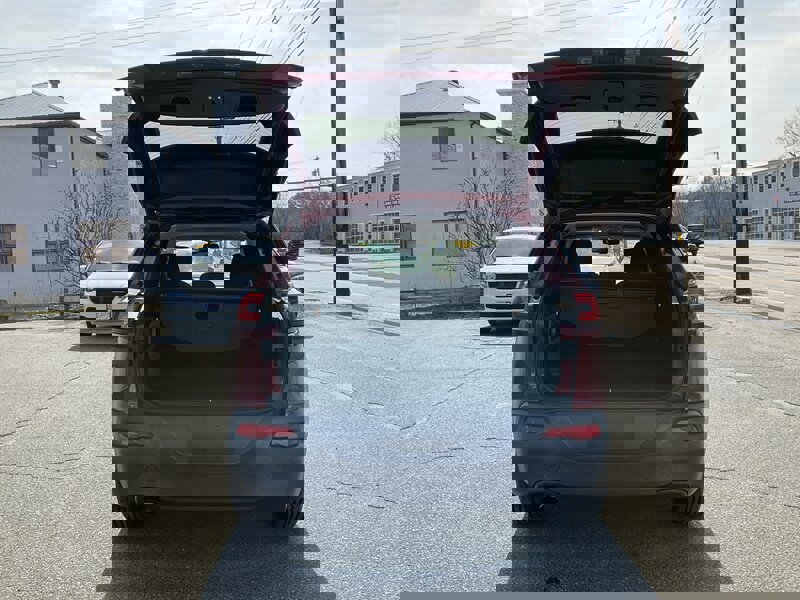 Used 2014 Jeep Cherokee Latitude w/ Comfort/Convenience Group image 12