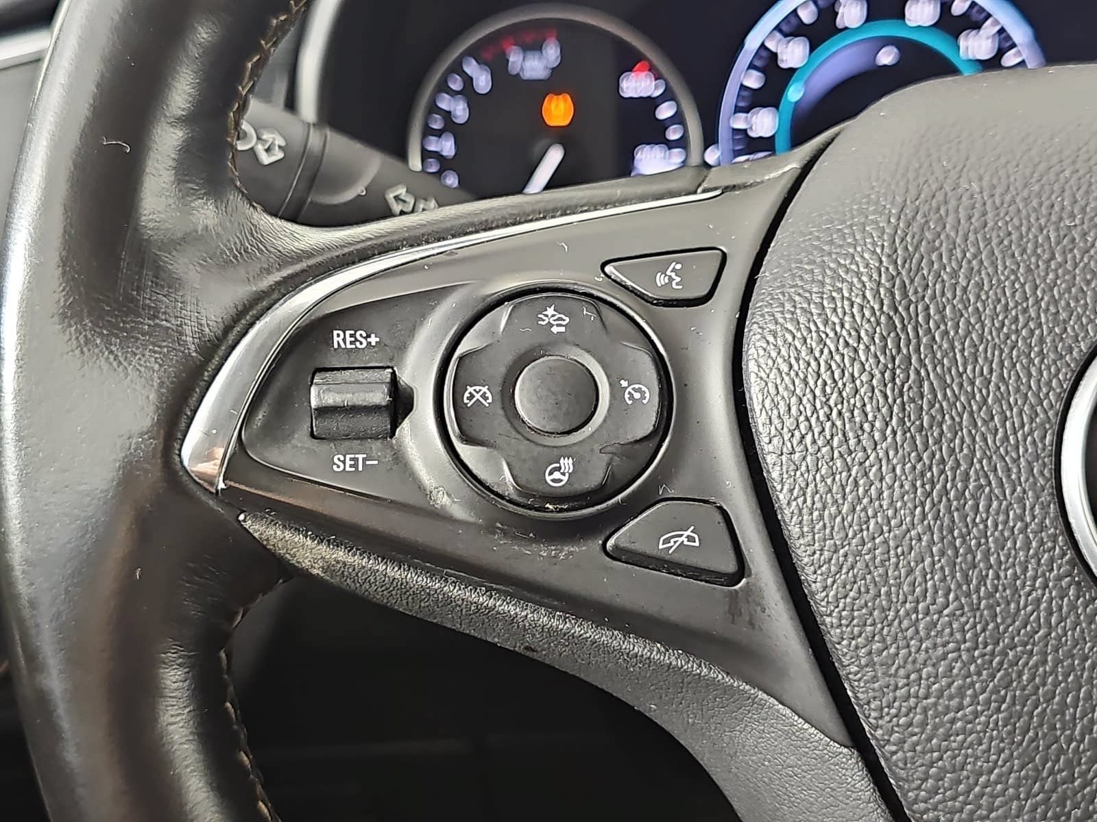 Used 2016 Buick Envision Premium AWD/4WD image 17