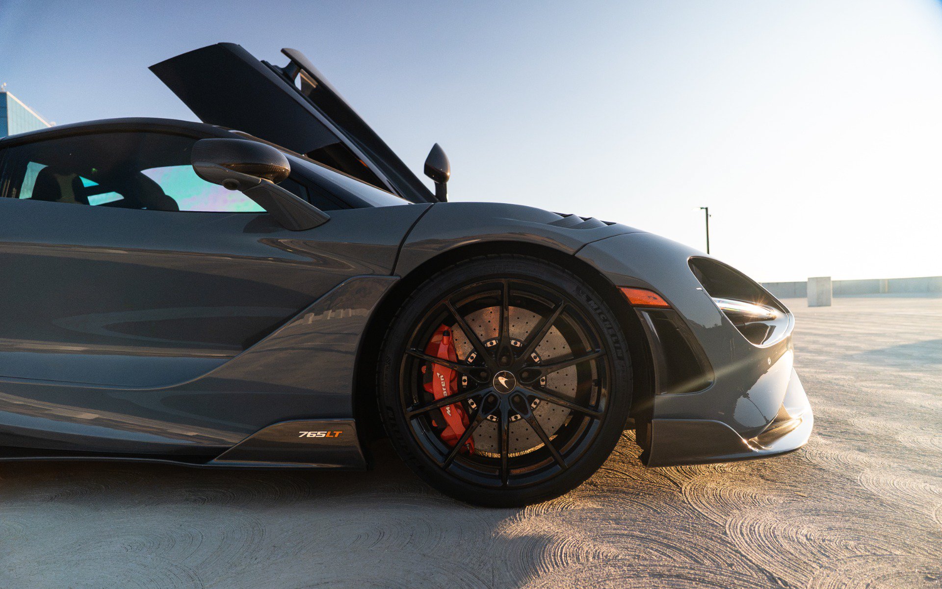 Used 2021 McLaren 765LT RWD image 31