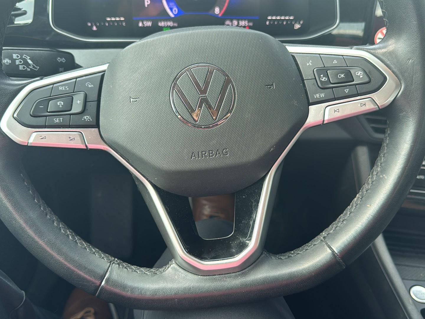 Used 2025 Volkswagen Jetta SE FWD image 12