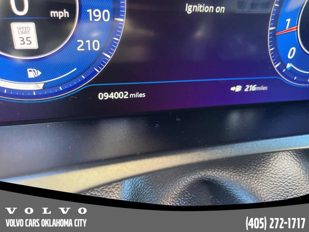 Used 2020 Jaguar F-PACE SVR image 11