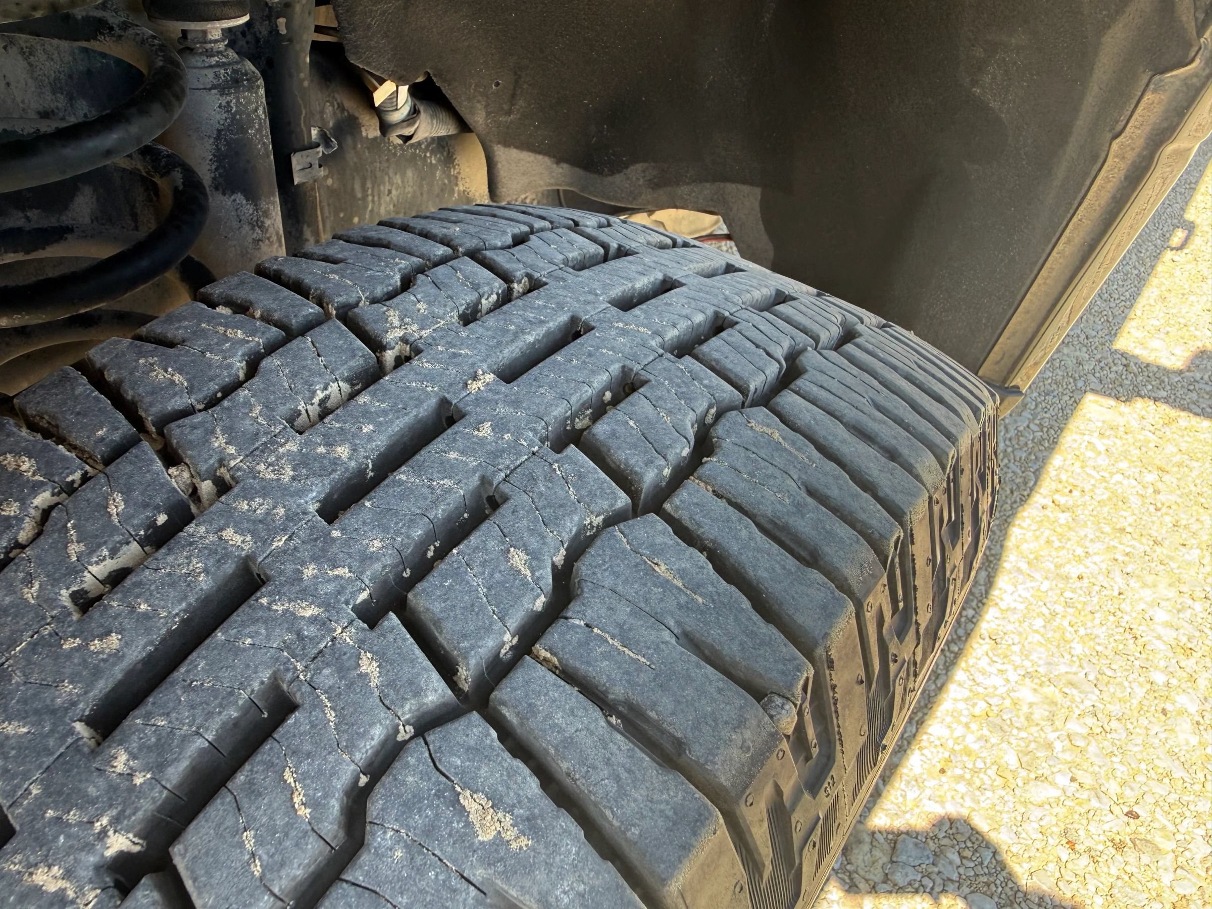 Used 2019 Ford F250 Limited w/ FX4 Off-Road Package AWD/4WD image 17