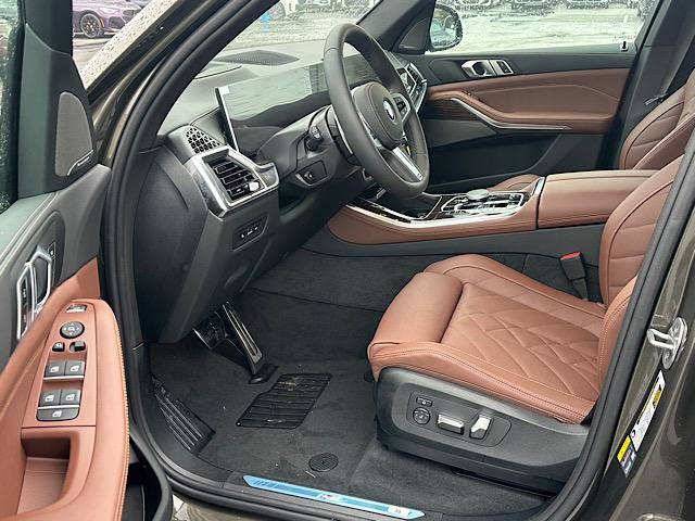 New 2026 BMW X5 xDrive50e w/ M Sport Package image 4