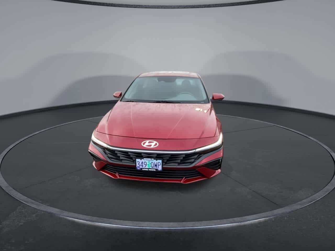 Used 2025 Hyundai Elantra SEL FWD image 3