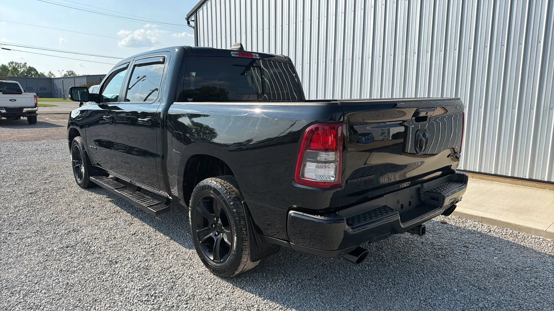 Used 2020 RAM 1500 Big Horn AWD/4WD image 3