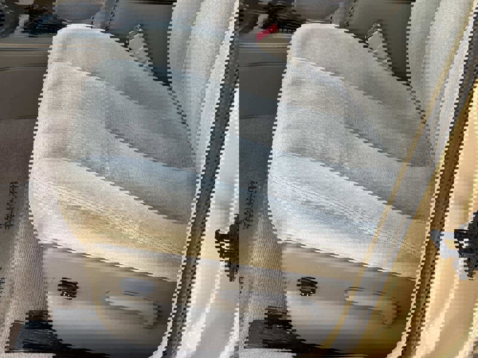 Used 2001 Oldsmobile Intrigue GX w/ Driver Control Pkg image 18