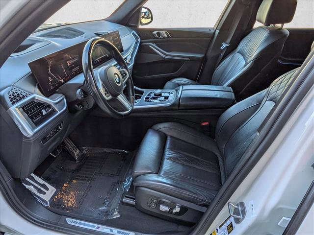 Used 2023 BMW X7 xDrive40i w/ Executive Package AWD/4WD image 16