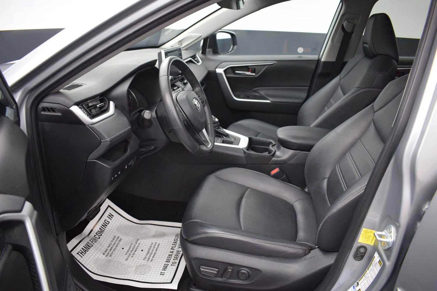 Used 2021 Toyota RAV4 XLE Premium AWD/4WD image 14