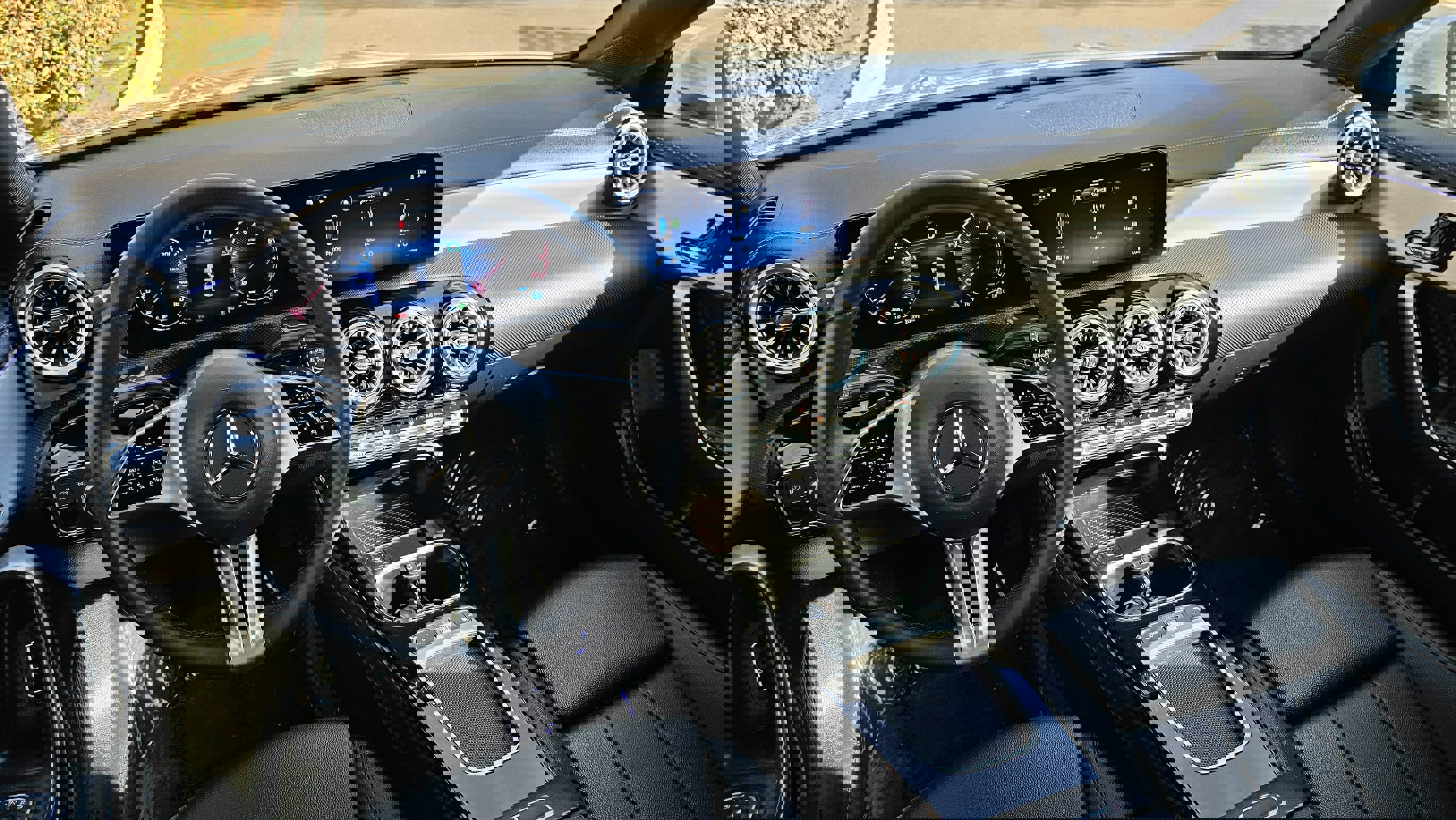 Used 2025 Mercedes-Benz CLA 250 4MATIC image 21