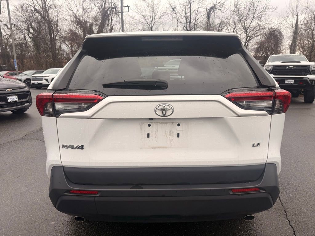 Used 2024 Toyota RAV4 LE image 4