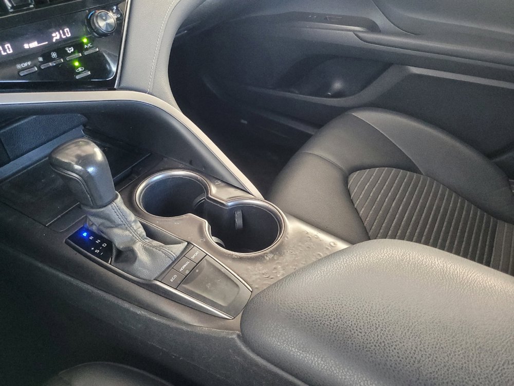 Used 2022 Toyota Camry SE FWD image 26