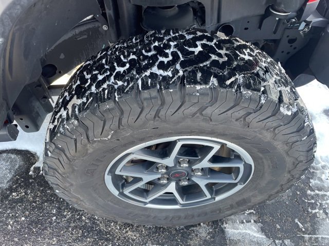 Used 2024 Jeep Wrangler Unlimited Rubicon w/ Dual Top Group image 17