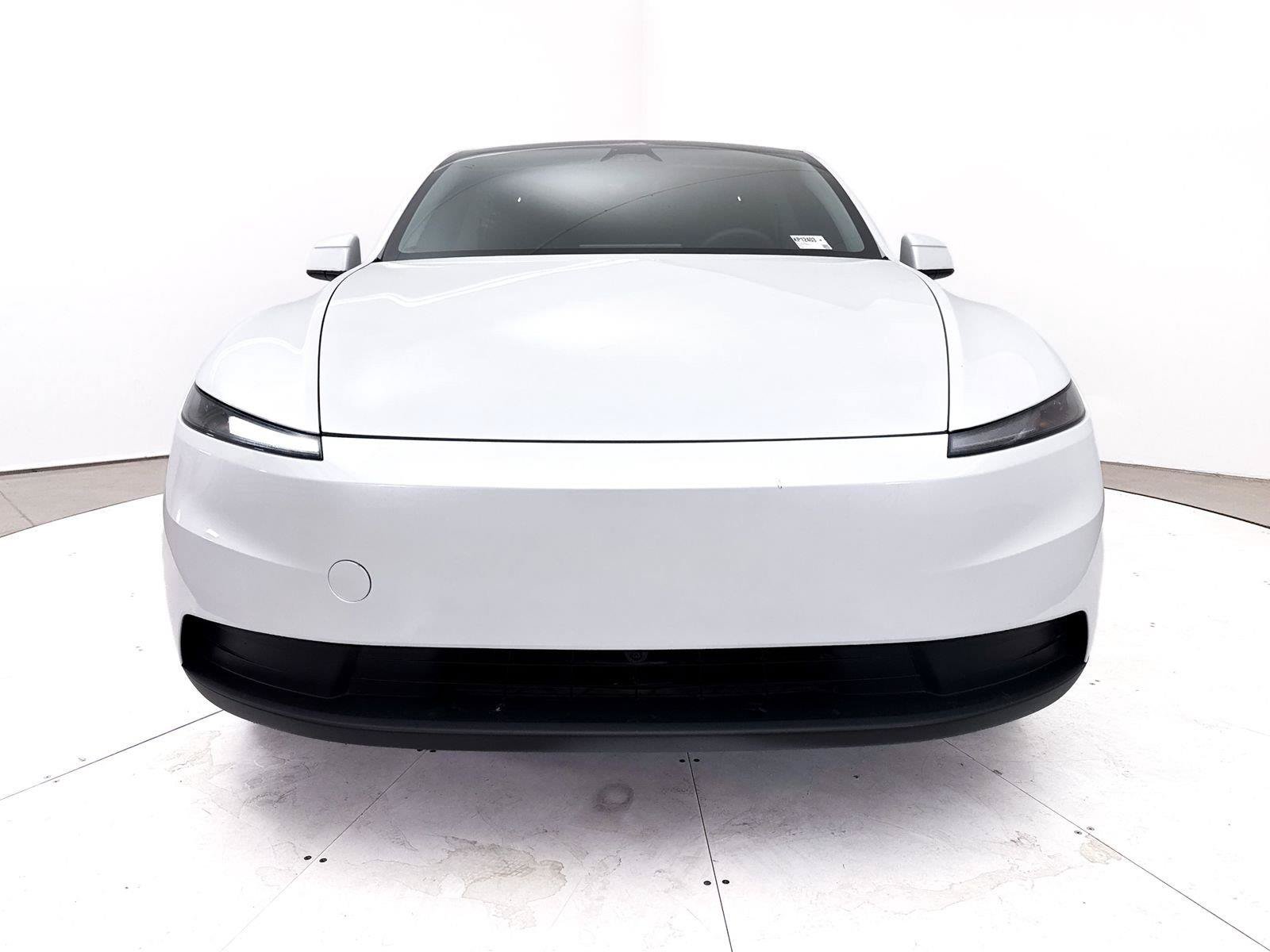 Used 2026 Tesla Model Y 2WD image 11