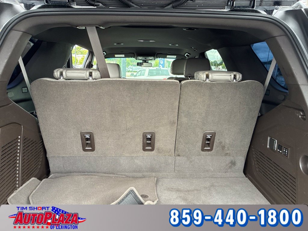 Used 2021 Chevrolet Tahoe Z71 w/ Z71 Off-Road Package AWD/4WD image 16