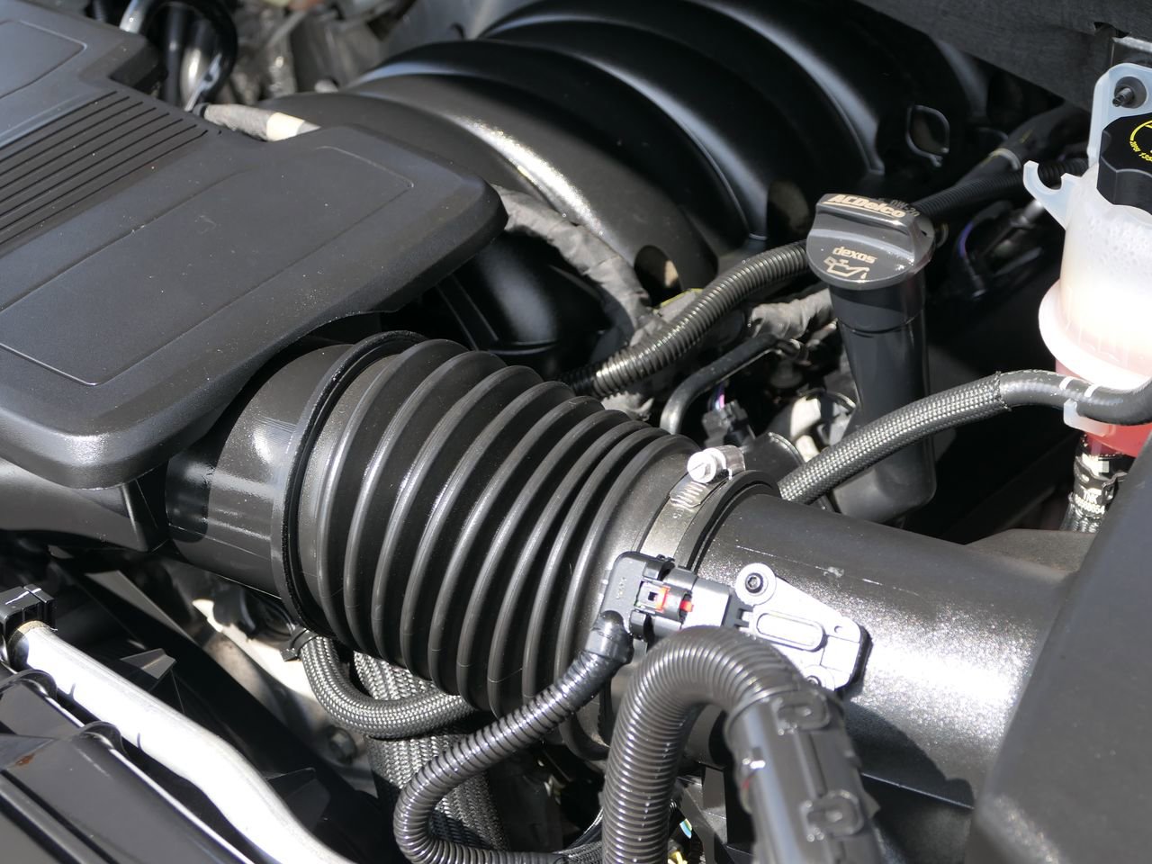 Used 2024 Chevrolet Suburban Premier image 29