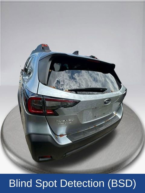 Certified 2025 Subaru Outback Premium AWD/4WD image 11