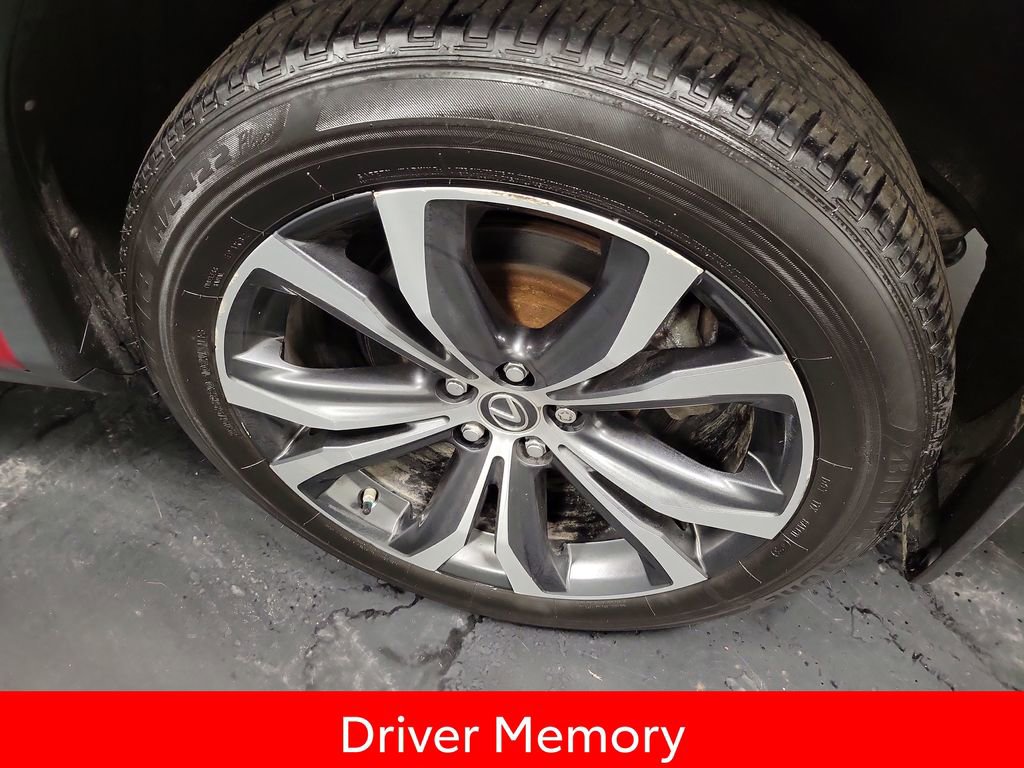 Used 2021 Lexus RX 350L Premium w/ Premium Package image 10