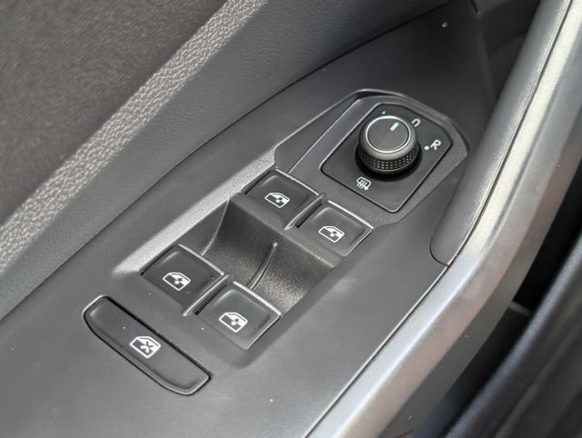 Used 2024 Volkswagen Jetta Sport FWD image 29