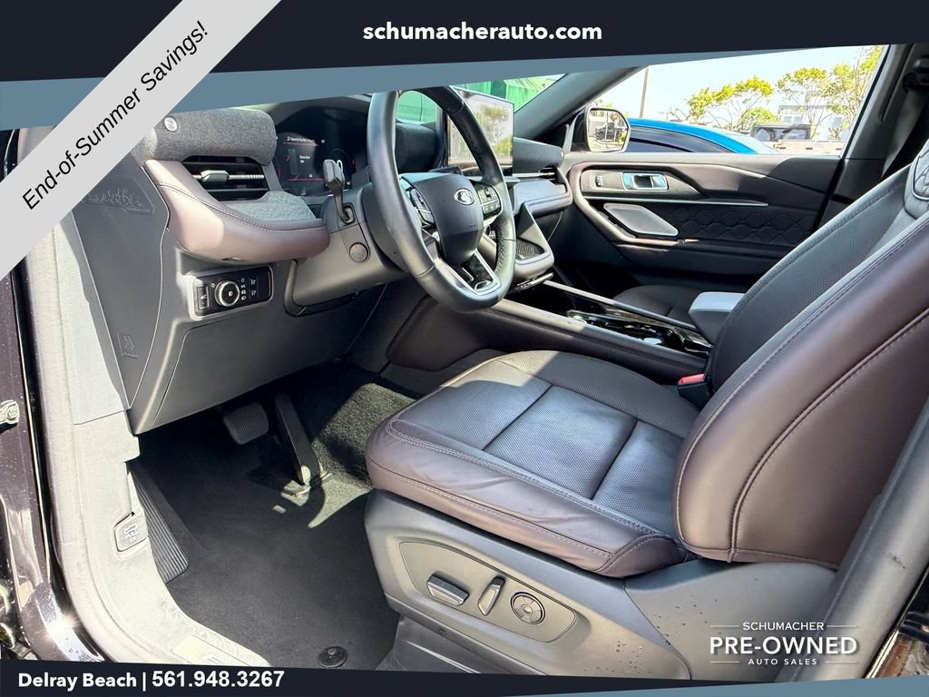 Used 2025 Ford Explorer Platinum w/ Ultimate Package RWD image 10