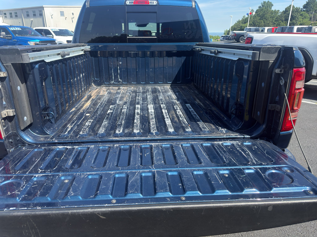 Used 2023 RAM 1500 Laramie RWD image 32