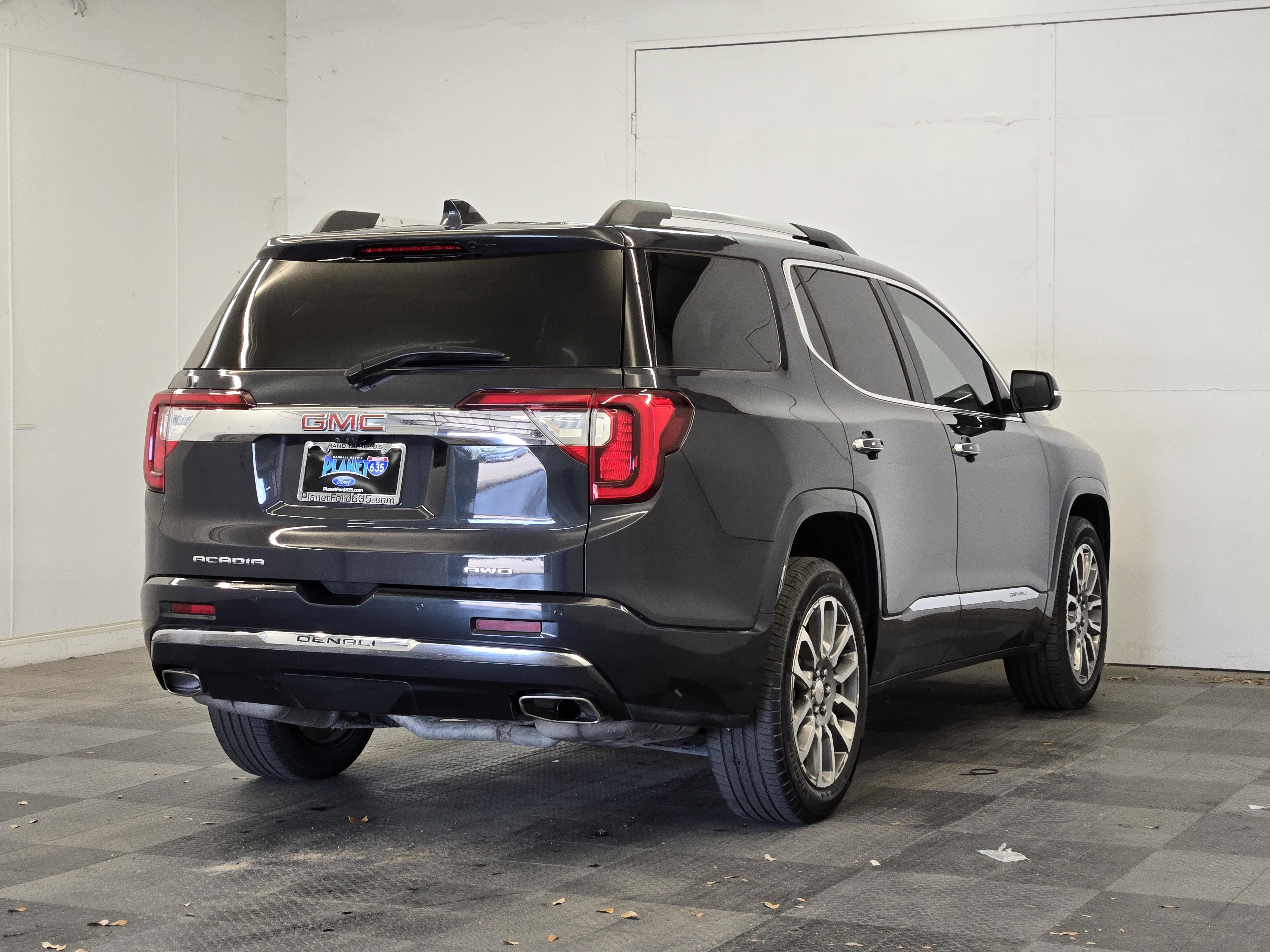 Used 2023 GMC Acadia Denali w/ Denali Ultimate Package AWD/4WD image 5