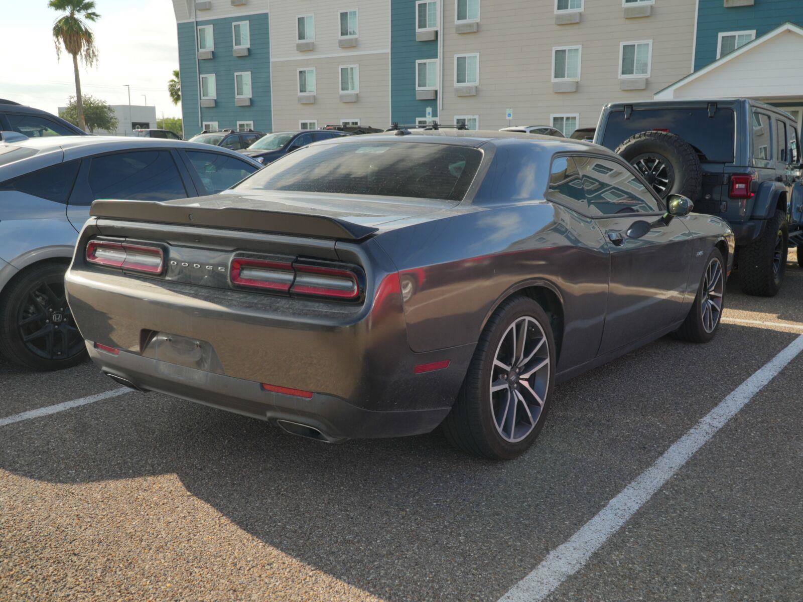 Used 2023 Dodge Challenger R/T RWD image 4