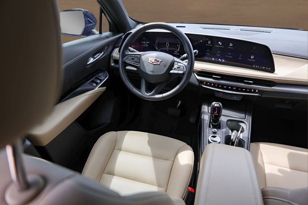 Certified 2024 Cadillac XT4 Luxury FWD image 23