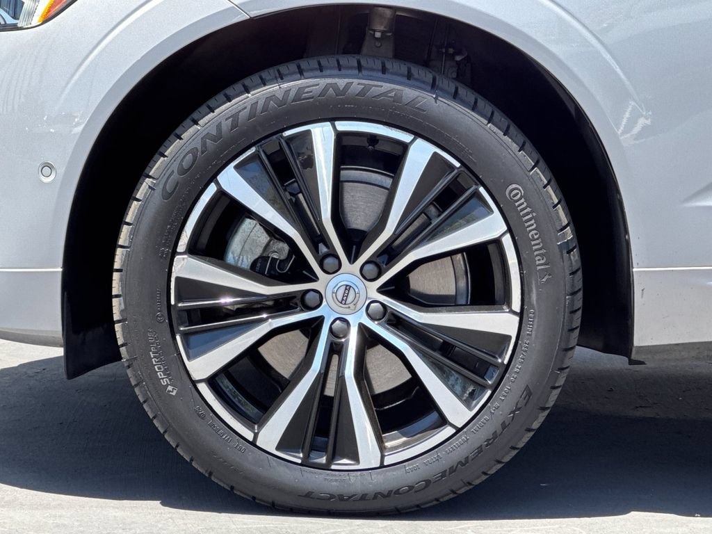 Certified 2023 Volvo XC60 B5 Ultimate AWD/4WD image 25
